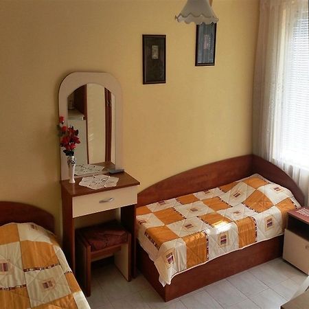 Guest House Konomaevi Sozopol Luaran gambar